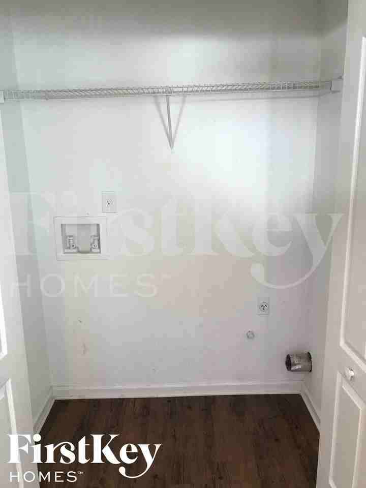 7185 E Village Ct - Photo 6 of 21