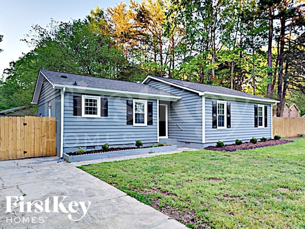 7105 Barcliff Dr - Photo 2 of 16