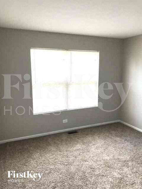6 Danbury Ct - Photo 7 of 13