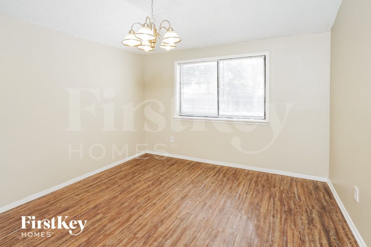 2306 Cranberry Cir - Photo 5 of 16