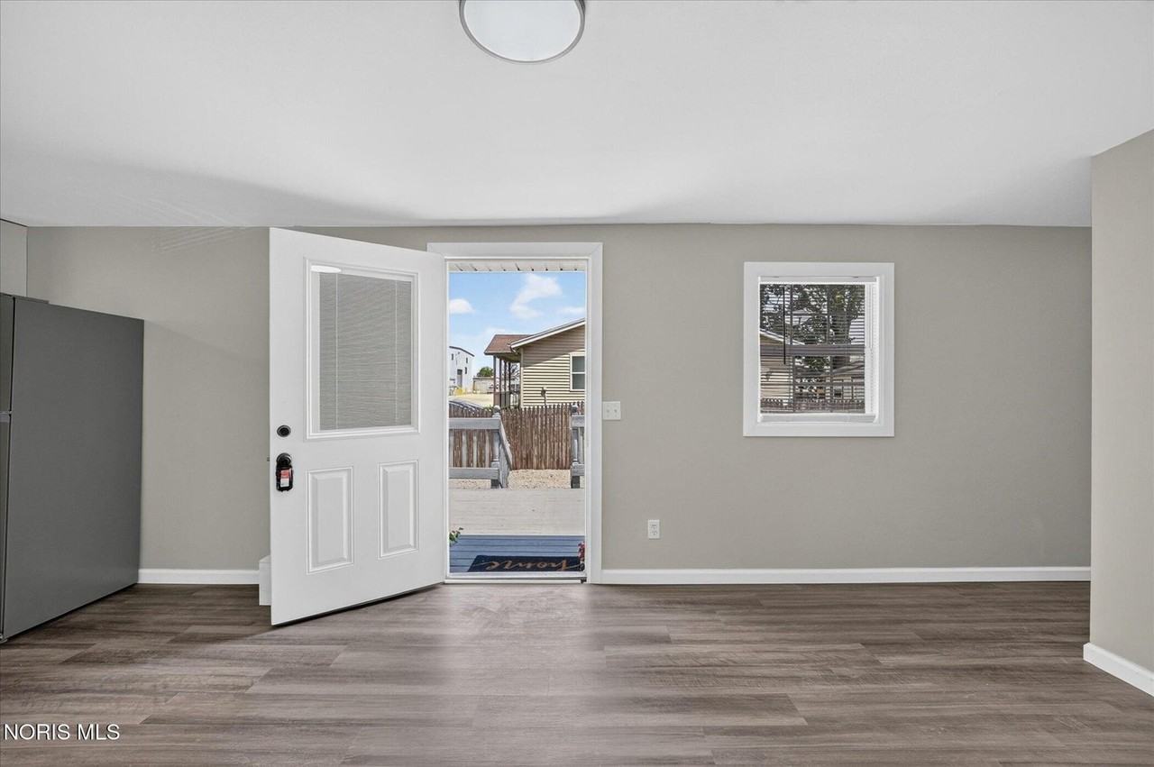 25864 Broad St #1 - Photo 5 of 27