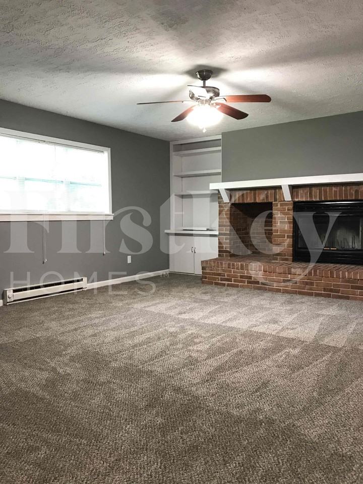 1507 Lansdowne Rd - Photo 7 of 17