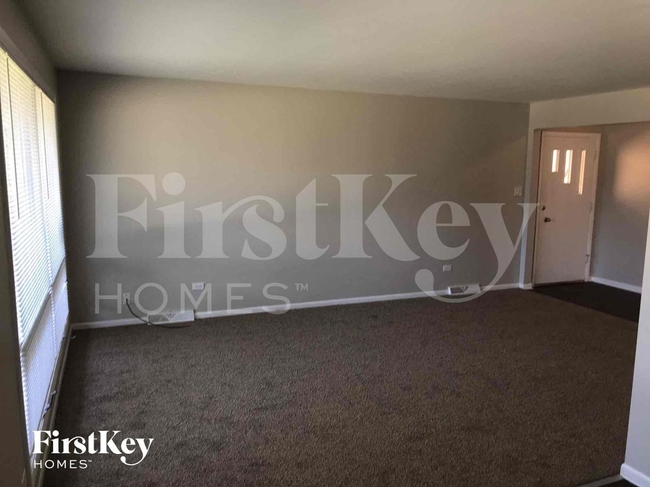 14341 Maryland Ave - Photo 4 of 13