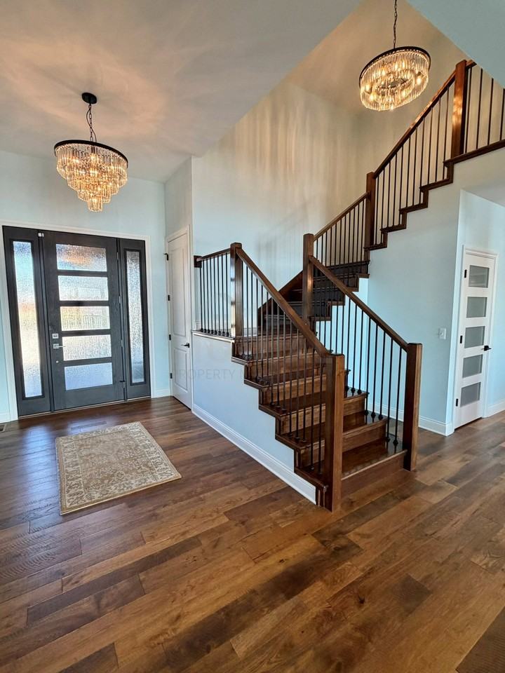 8184 Woodland Shore Dr - Photo 2 of 8