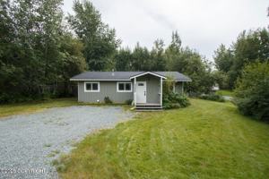featured image of 22440 Lampert Cir