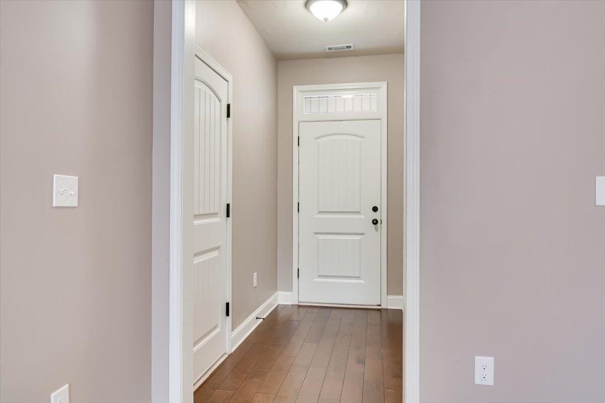 2020 Fern Crest Ln - Photo 4 of 31