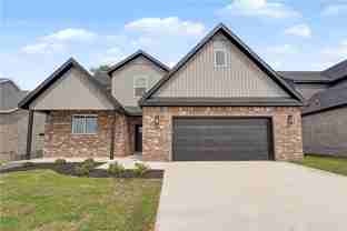 6605 SW Crabapple Street - Photo 1 of 1