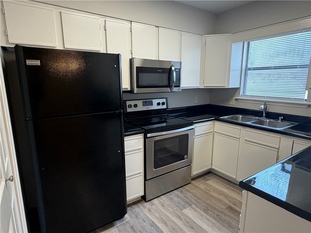 460 N Garrett St #A - Photo 4 of 18