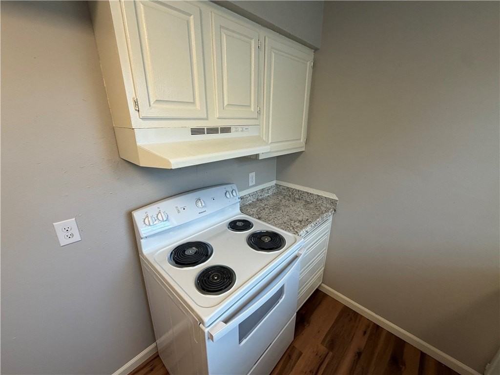 419 S Cleveland St #A - Photo 3 of 14
