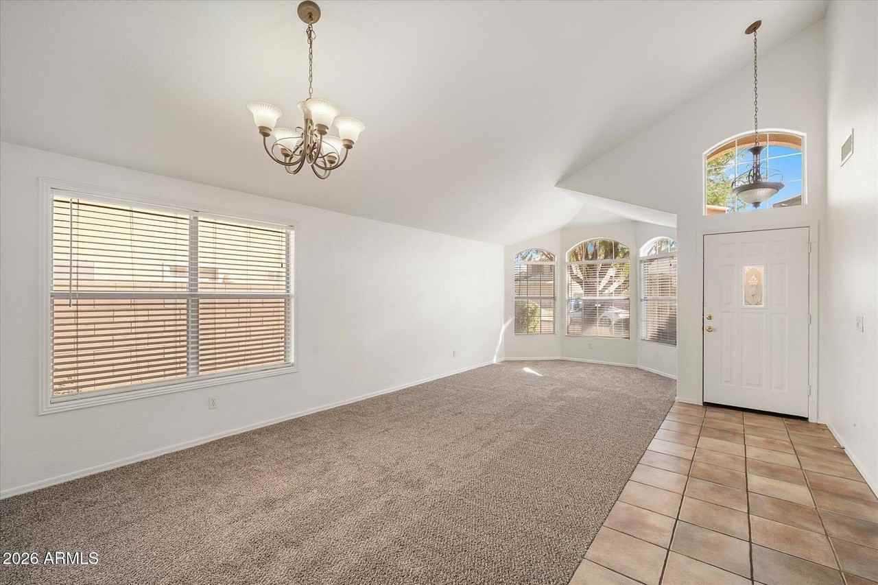 150 S Cobblestone Dr - Photo 5 of 27