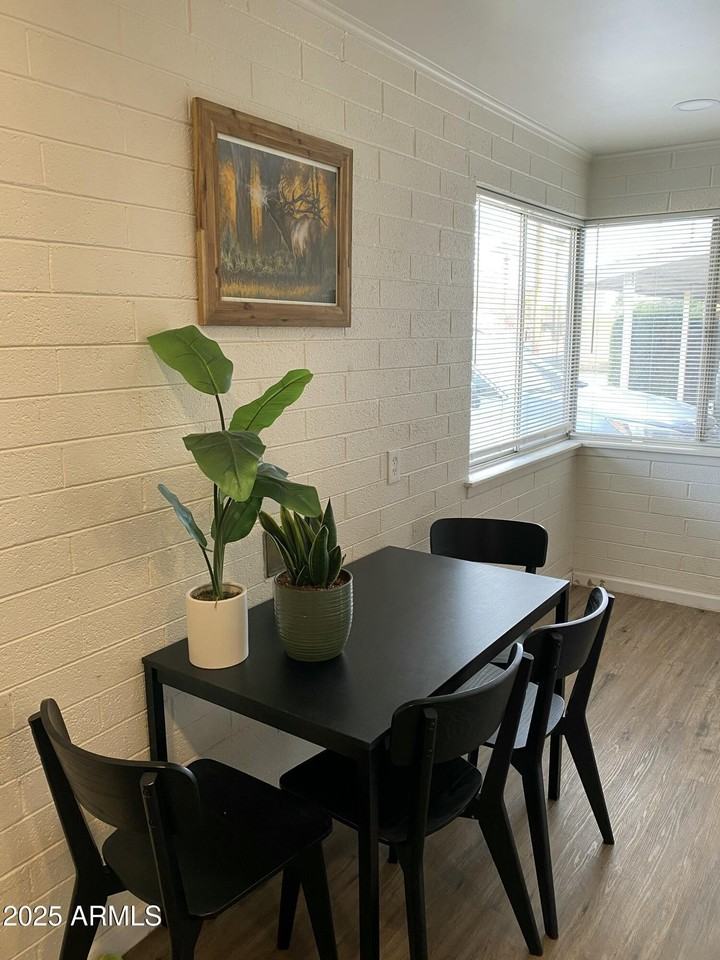 310 N Hosick - Photo 3 of 16
