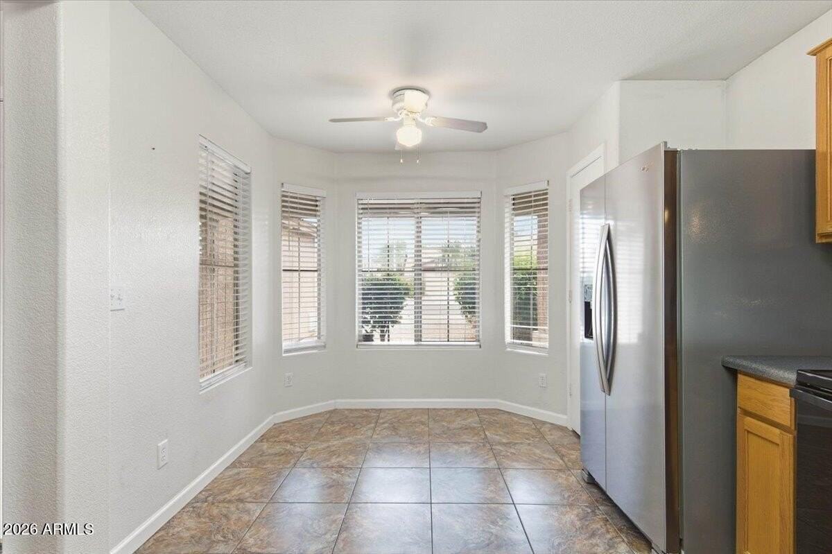 9313 W Ross Ave - Photo 6 of 35