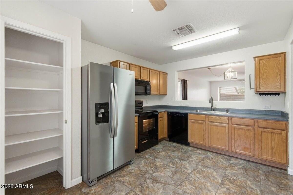 9313 W Ross Ave - Photo 7 of 35