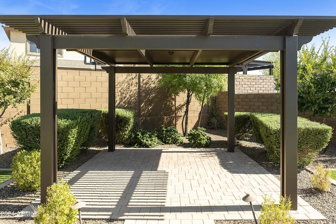2860 E Riane Rd - Photo 7 of 50