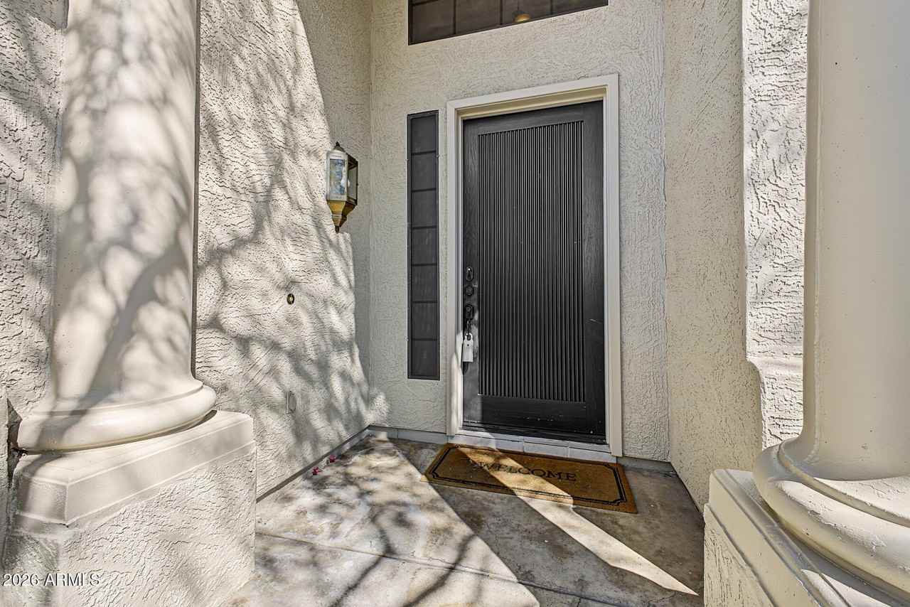 1534 E Winged Foot Rd - Photo 4 of 50