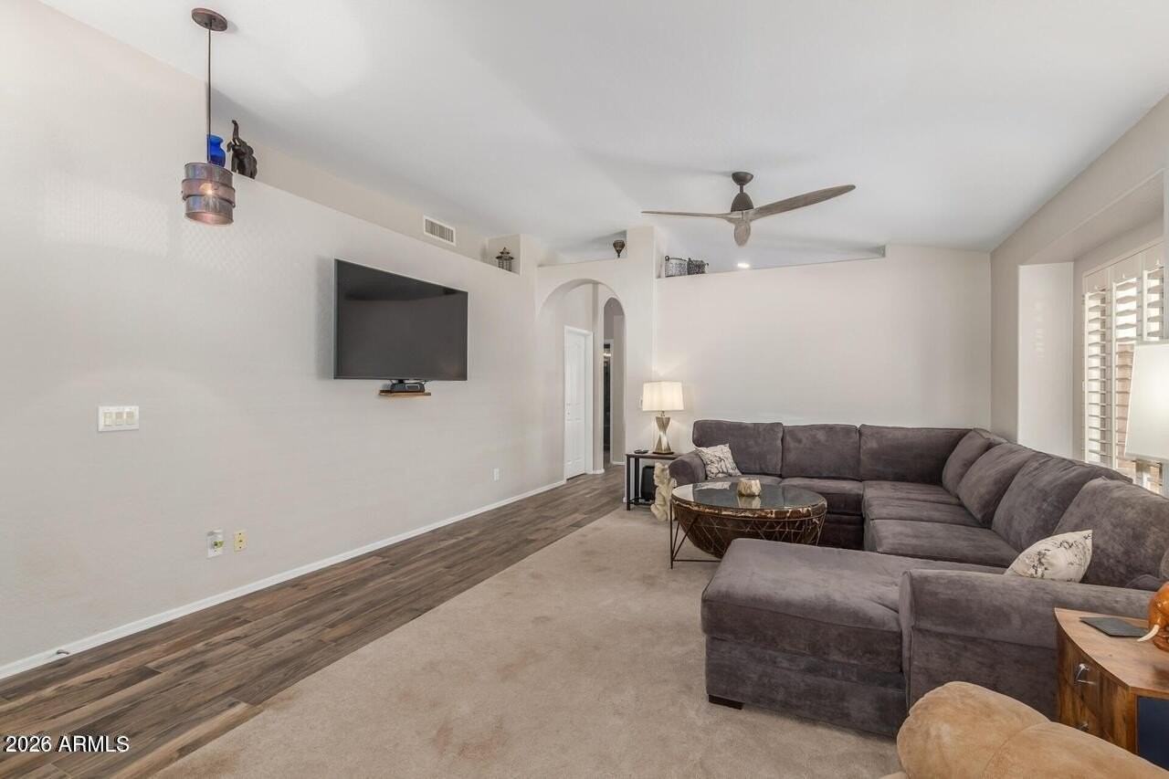 3908 W Rose Garden Ln - Photo 4 of 10