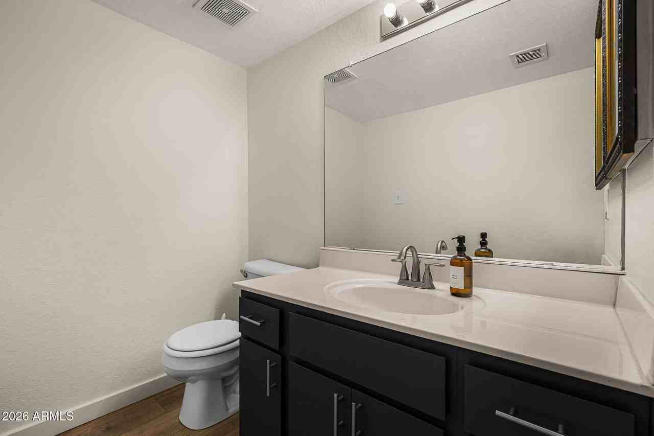 4445 N 21st Pl - Photo 7 of 17