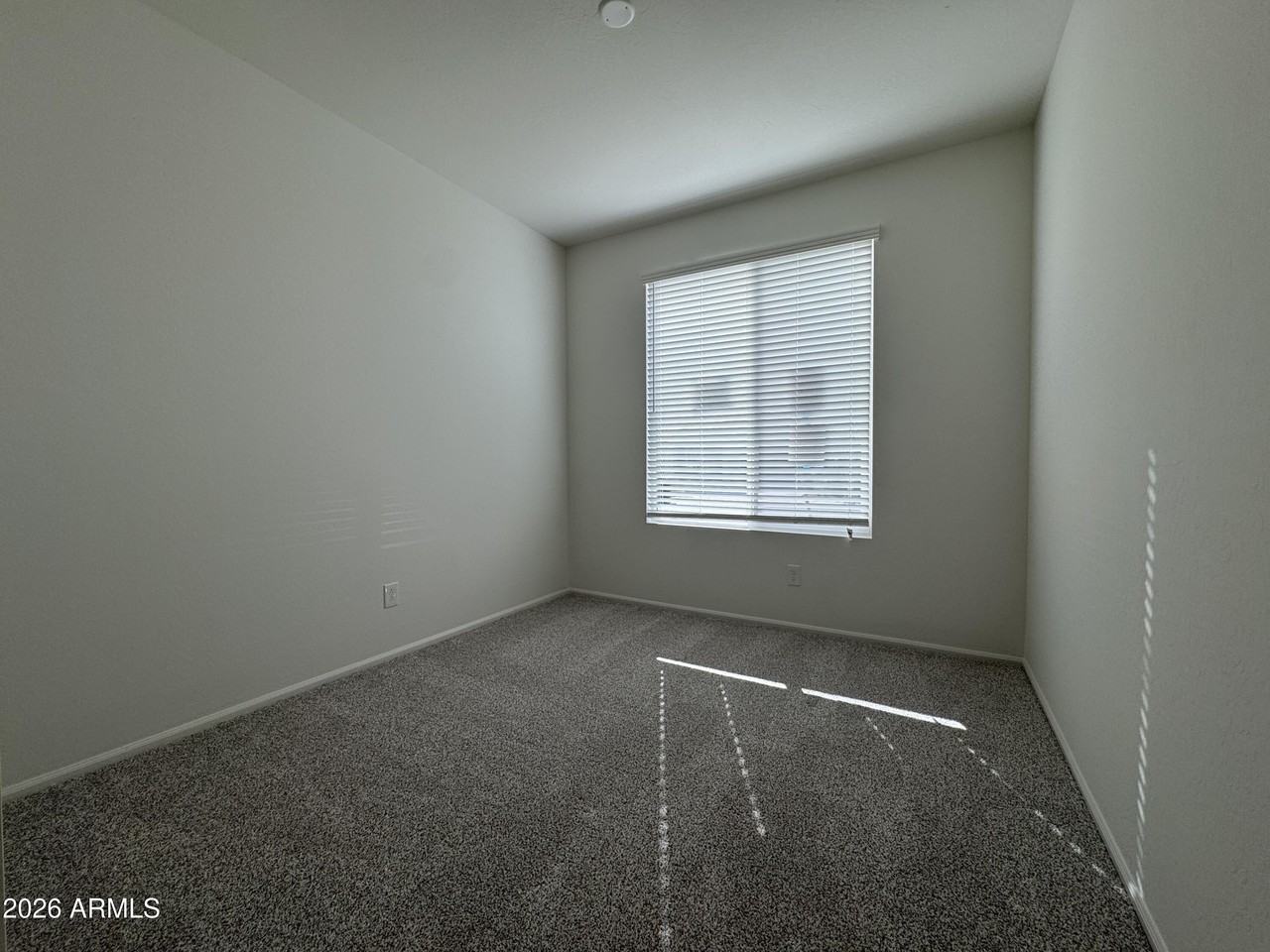17990 W Sand Hills Dr - Photo 5 of 31