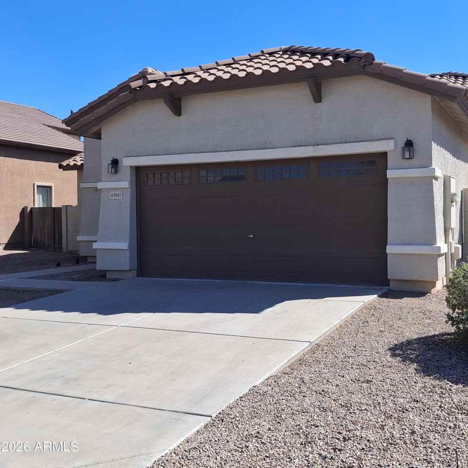 43947 W Palo Ceniza Way - Photo 2 of 35