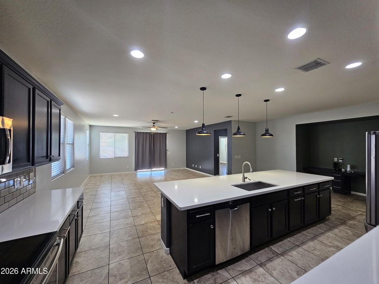 10155 W Los Gatos Dr - Photo 3 of 20