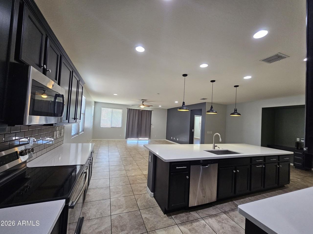 10155 W Los Gatos Dr - Photo 4 of 20