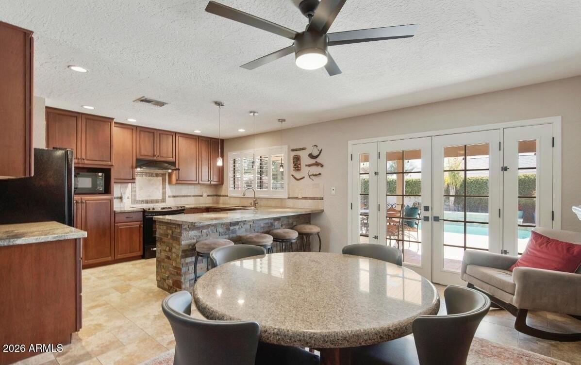8631 E Vista Dr - Photo 4 of 15
