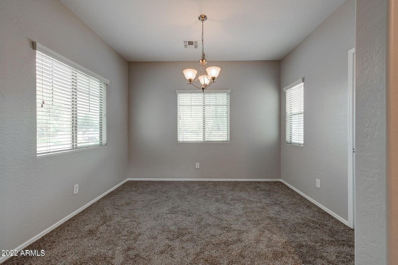 14095 W Country Gables Dr - Photo 6 of 35