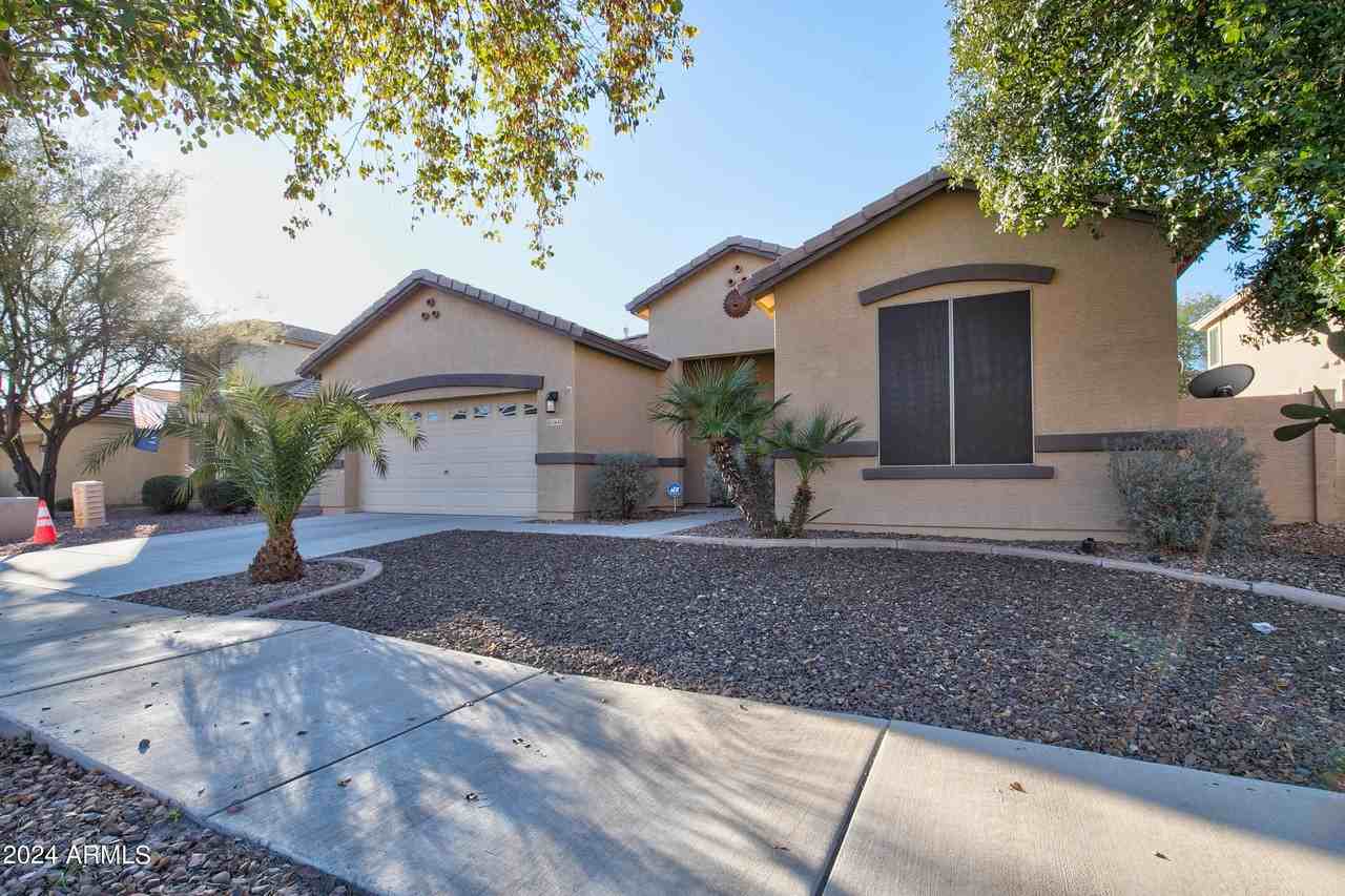 13643 W Country Gables Dr