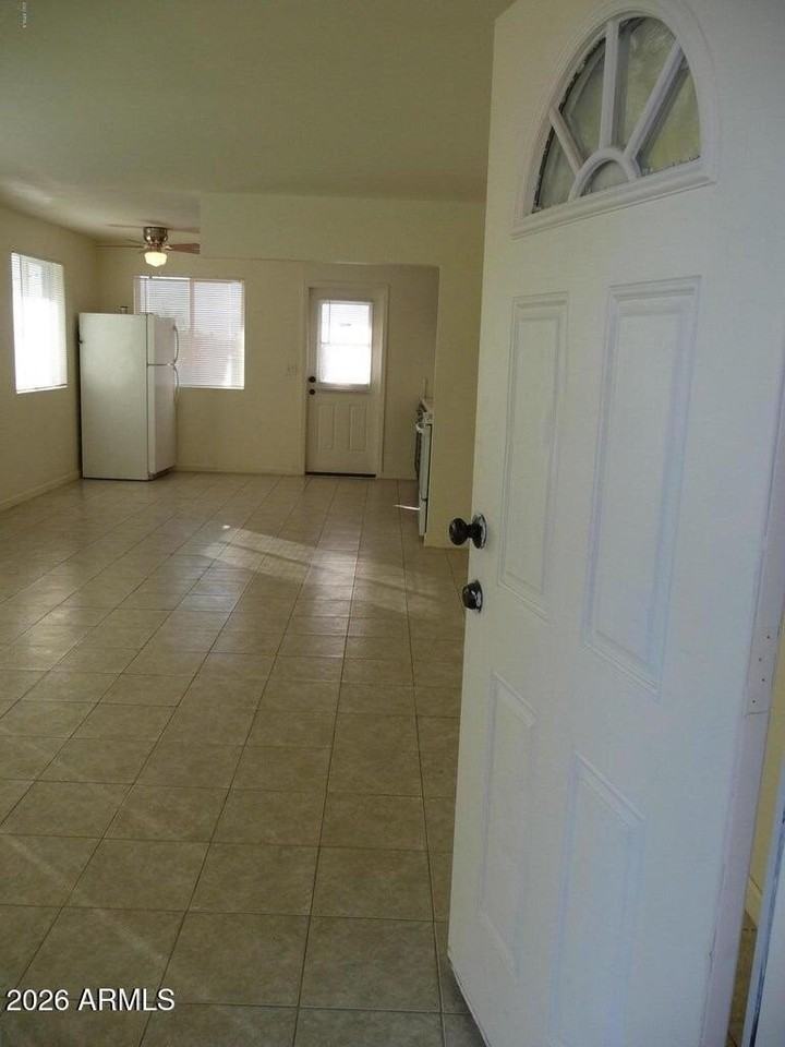 11232 N 15th Ln #2 - Photo 3 of 6