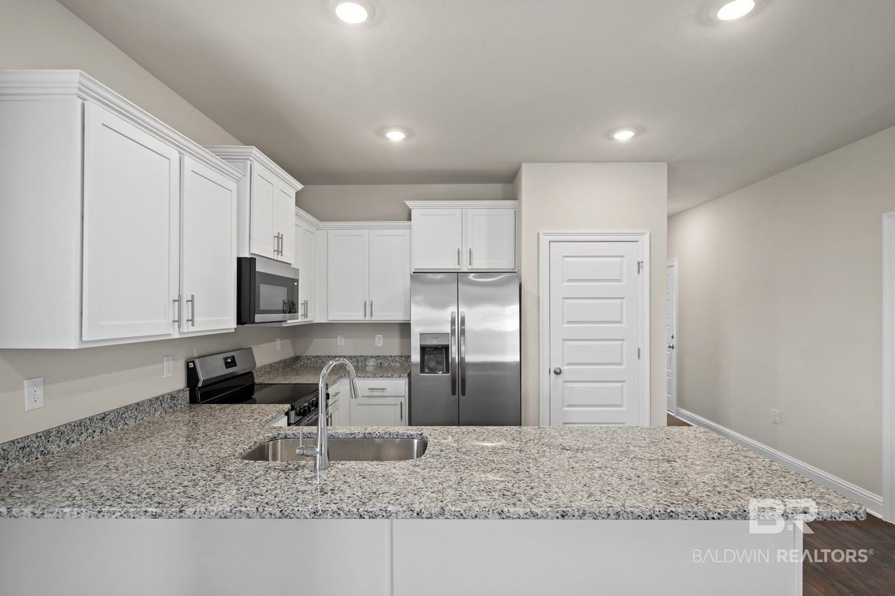 7587 Sable Dr - Photo 5 of 23