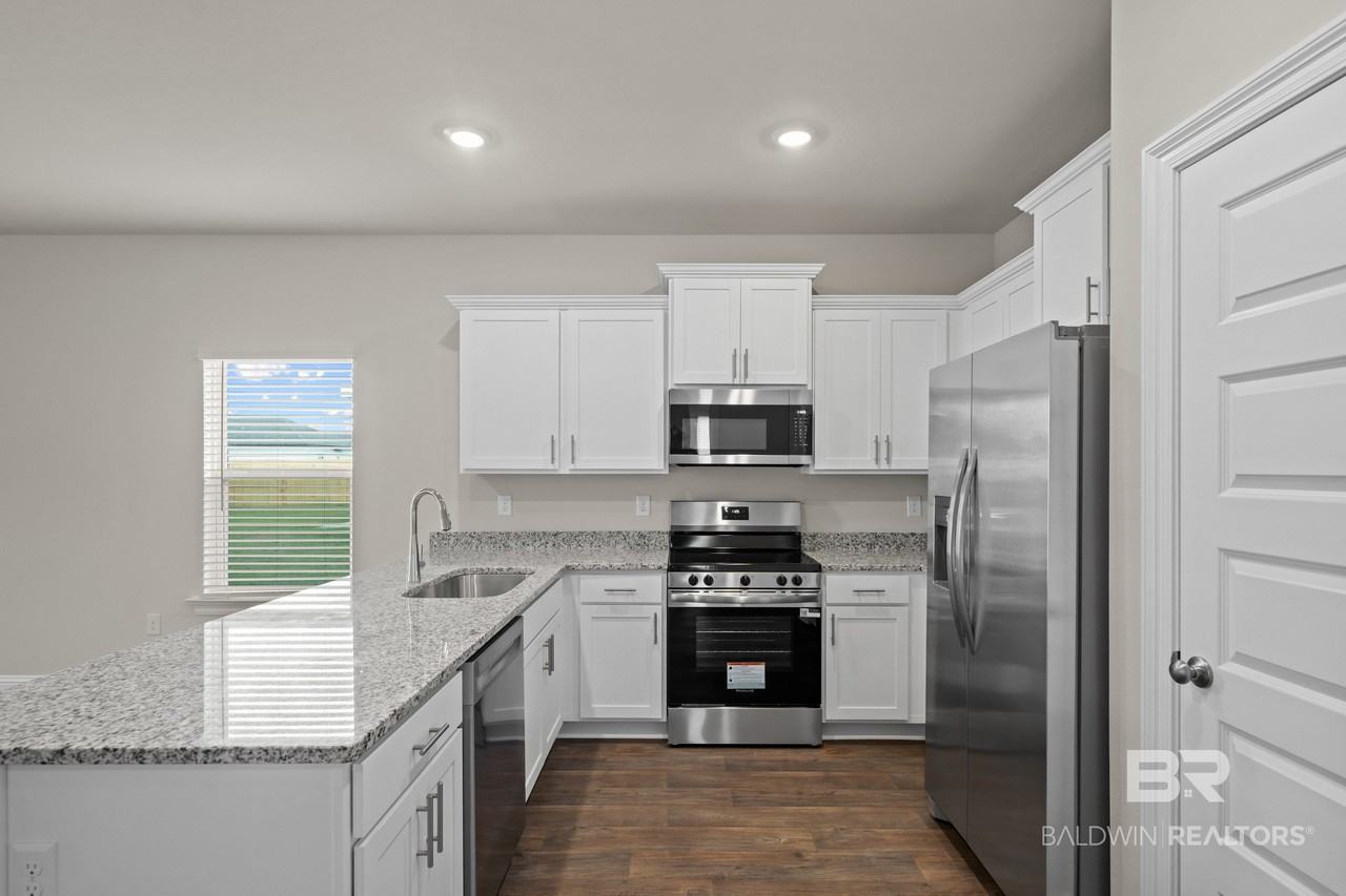 7587 Sable Dr - Photo 6 of 23