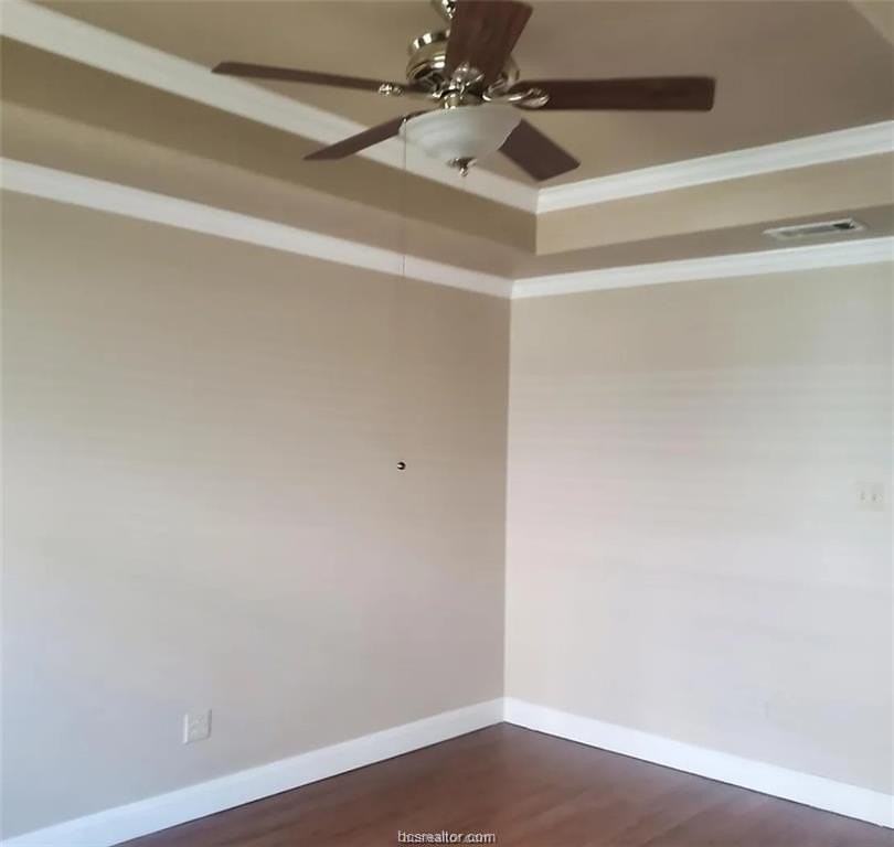 911 Welsh Ave - Photo 5 of 10