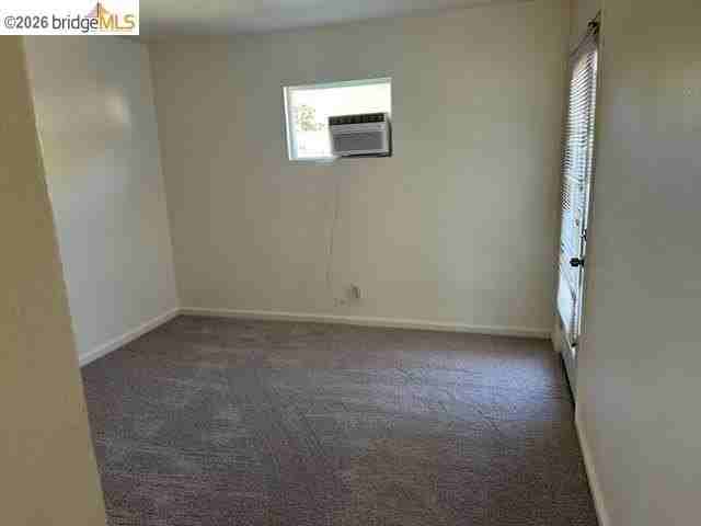 240 Cleaveland Rd #B - Photo 6 of 7