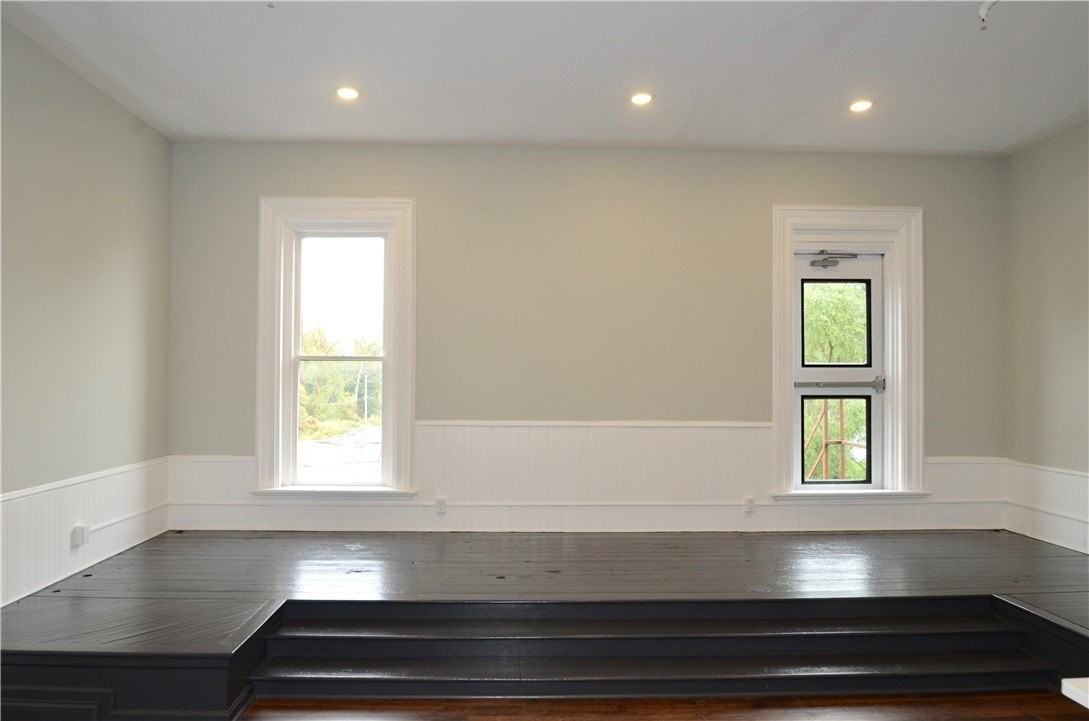 111 S Main St - Photo 3 of 16
