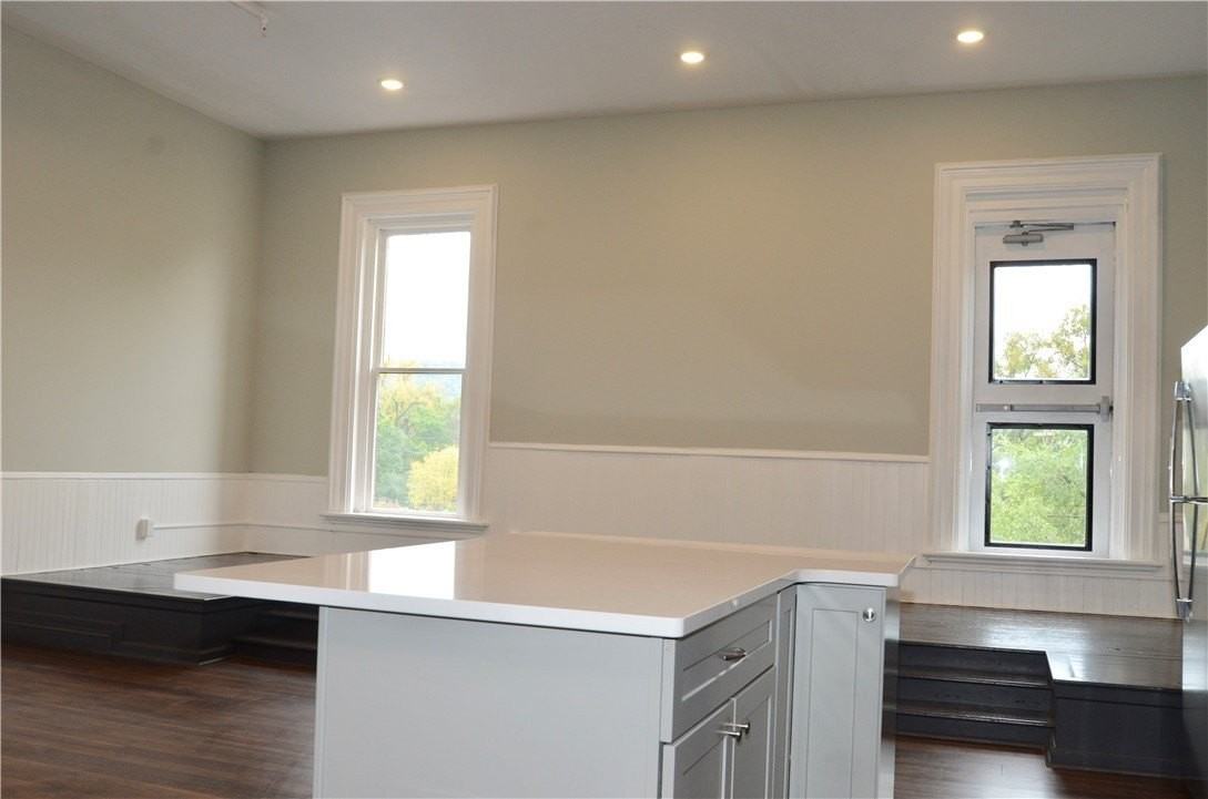 111 S Main St - Photo 4 of 16