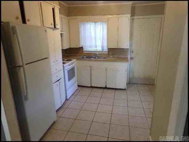 9020 W 37th St - Photo 5 of 13