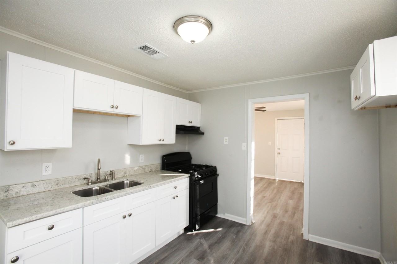 144 Central Ave - Photo 6 of 12