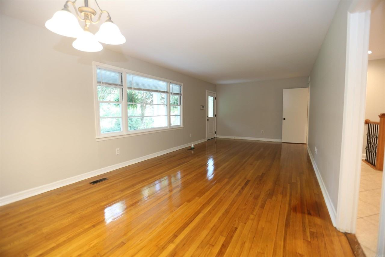 5623 L St - Photo 4 of 34