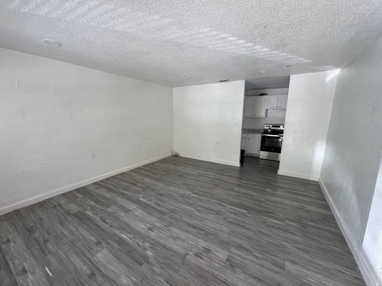 809 Mcgee St Ne - Photo 4 of 7