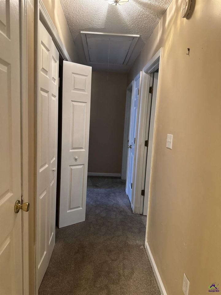136 Oscar Ct - Photo 7 of 13