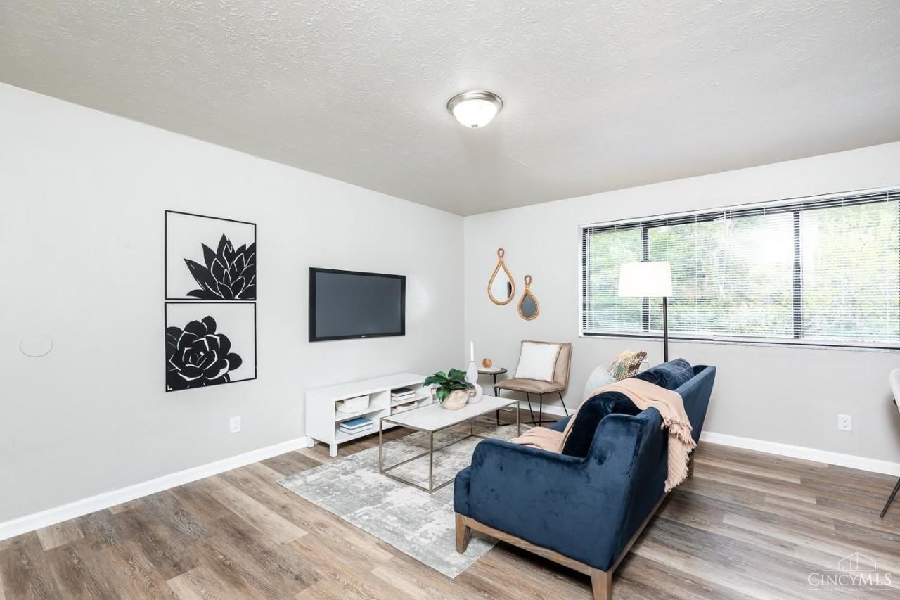 2486 White St #9 - Photo 2 of 15