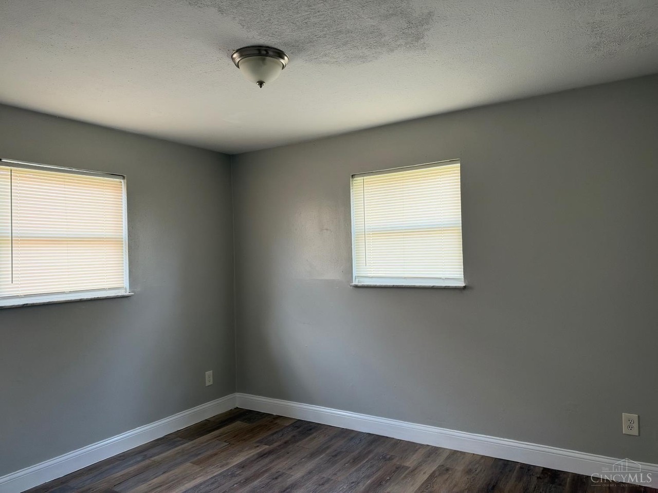 3553 Wilson Ave #2 - Photo 7 of 8