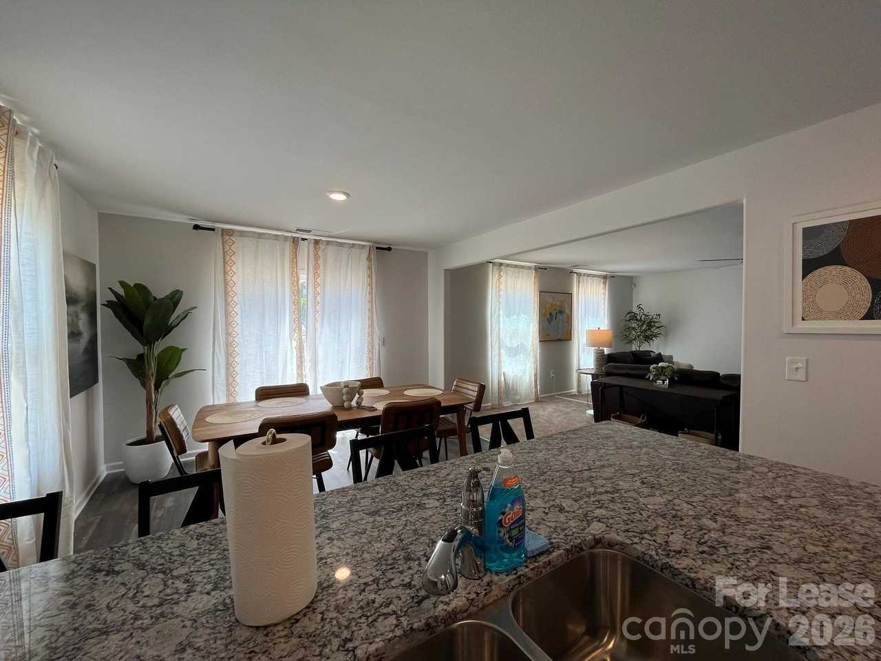 557 Belcaro Dr - Photo 7 of 30