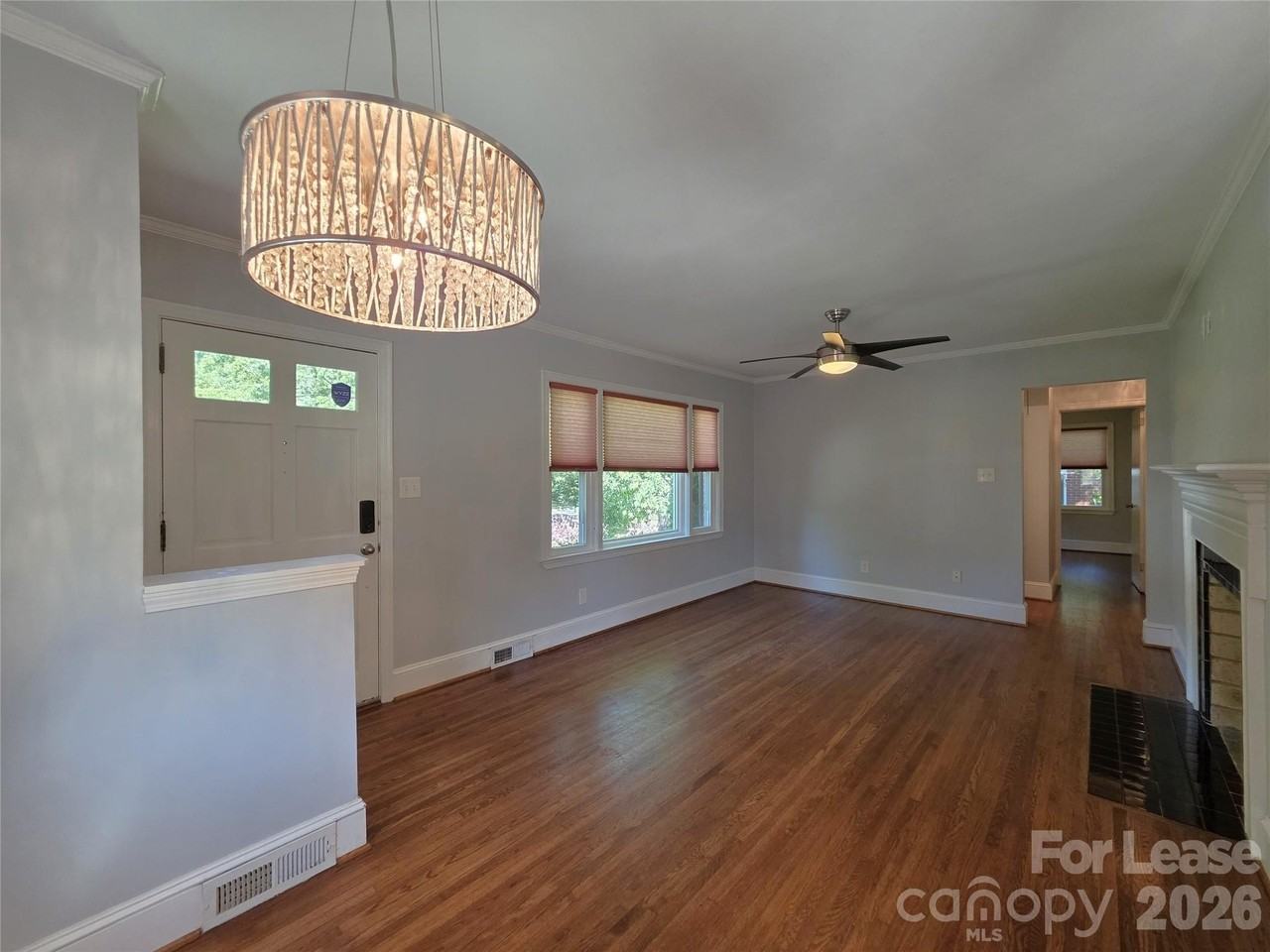 3520 Draper Ave - Photo 2 of 21