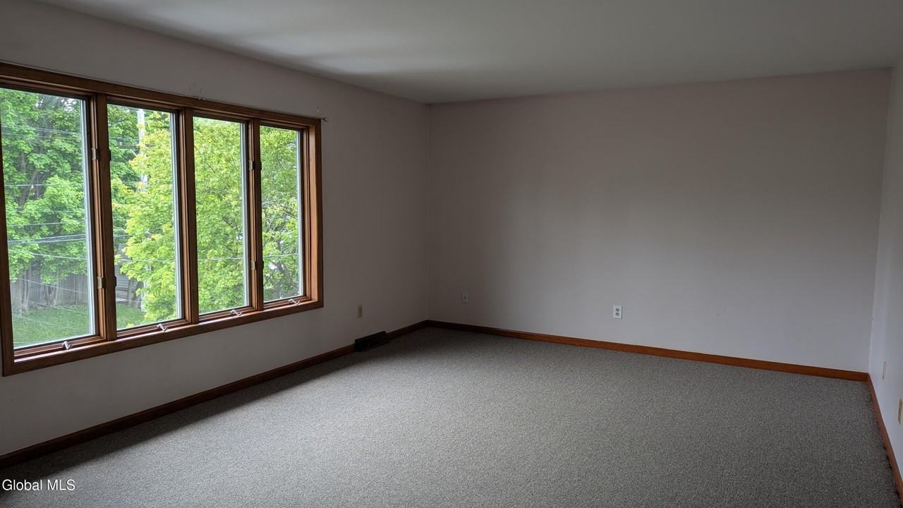 821 Salina St #823 - Photo 6 of 25