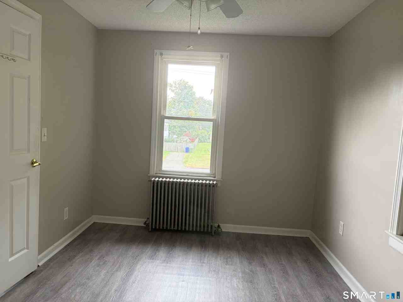 405 Prospect St #2 - Photo 7 of 8