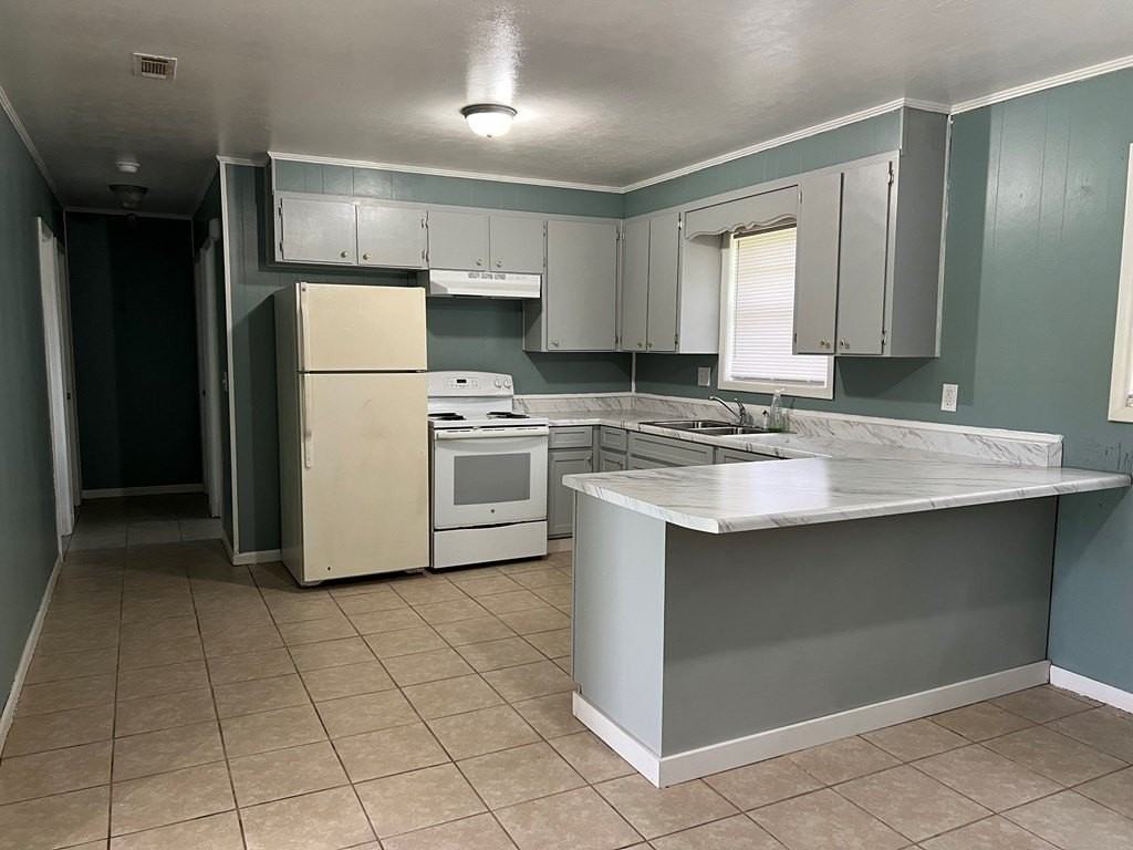 4435 Glen Lawrence Rd - Photo 5 of 10