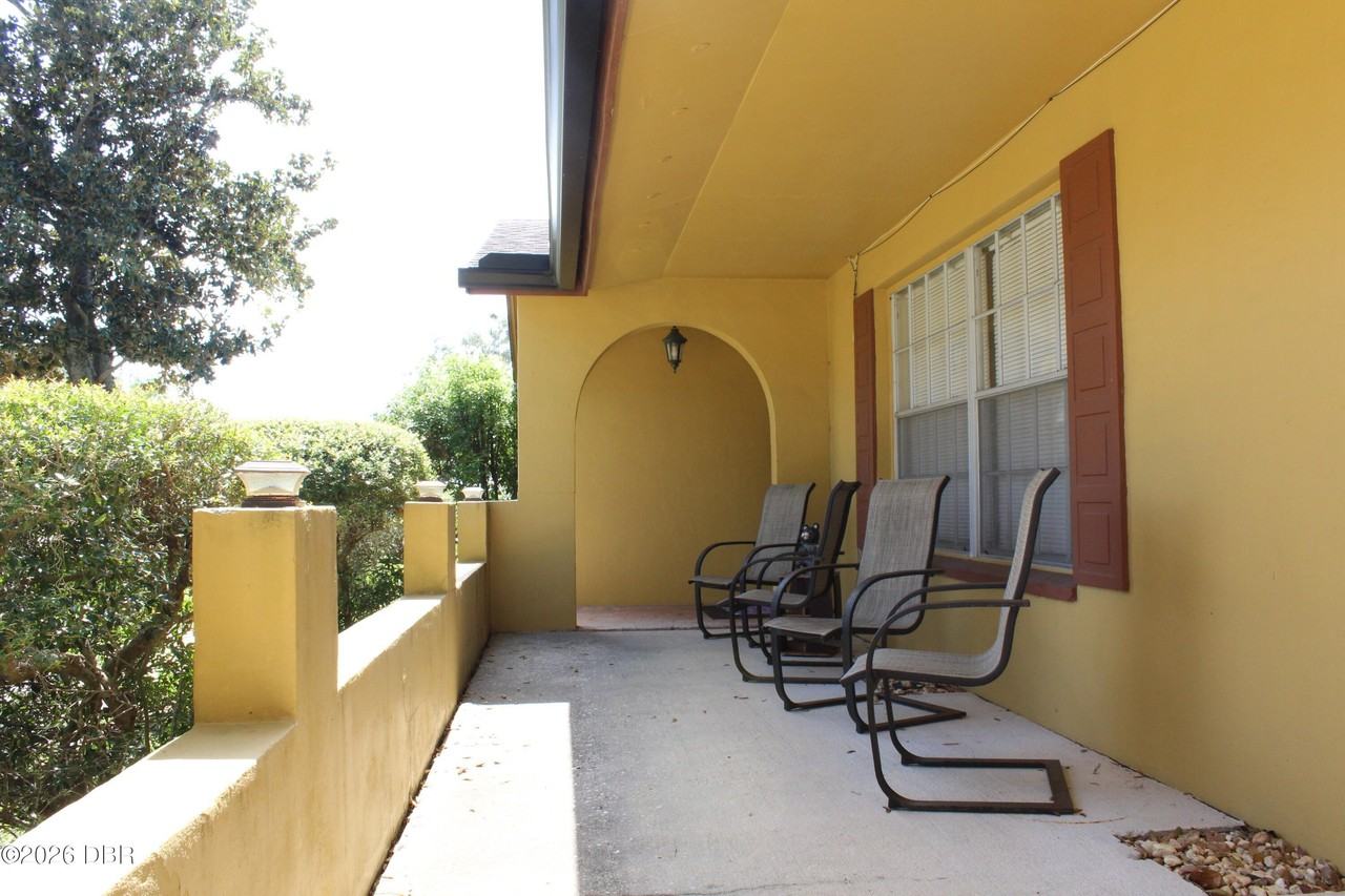 730 Lindenwood Cir E #E - Photo 2 of 15