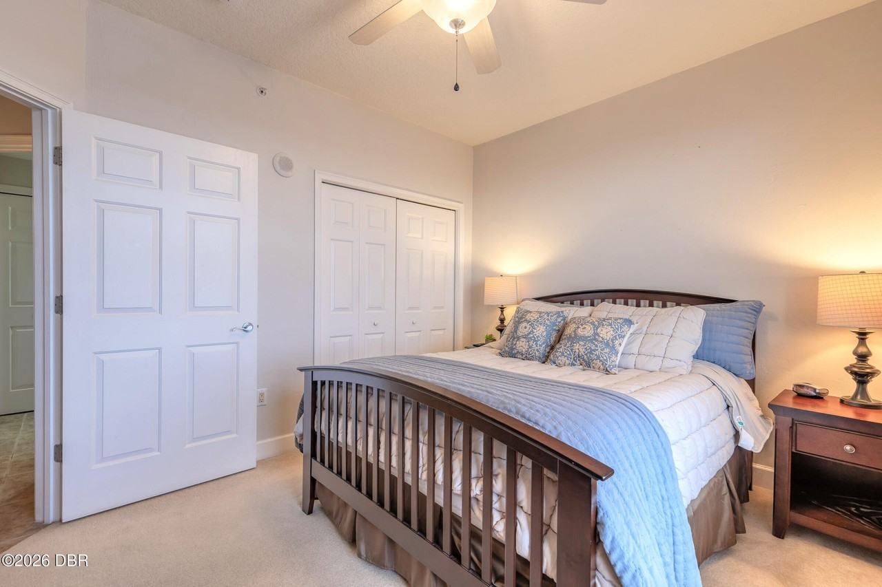 2403 S Atlantic Ave #910 - Photo 5 of 28