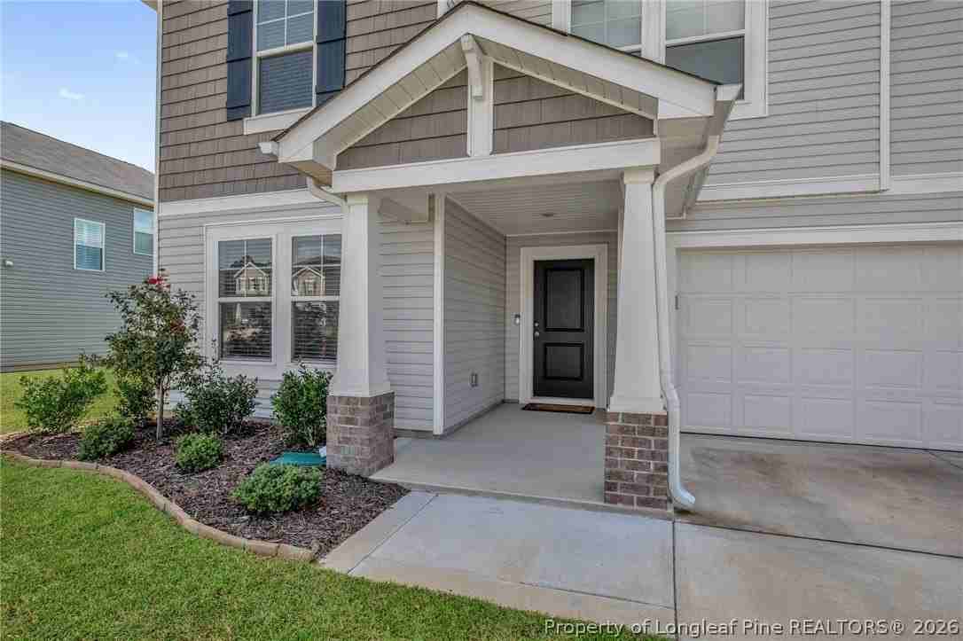 204 Hornet Dr - Photo 3 of 34